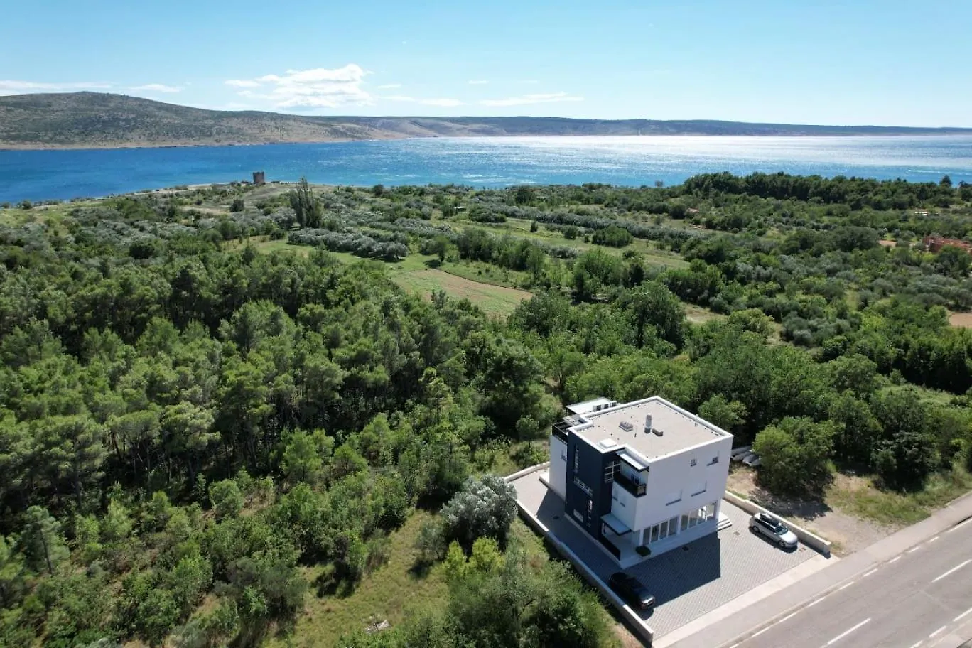 Apartmani Lux Starigrad Paklenica 0*,