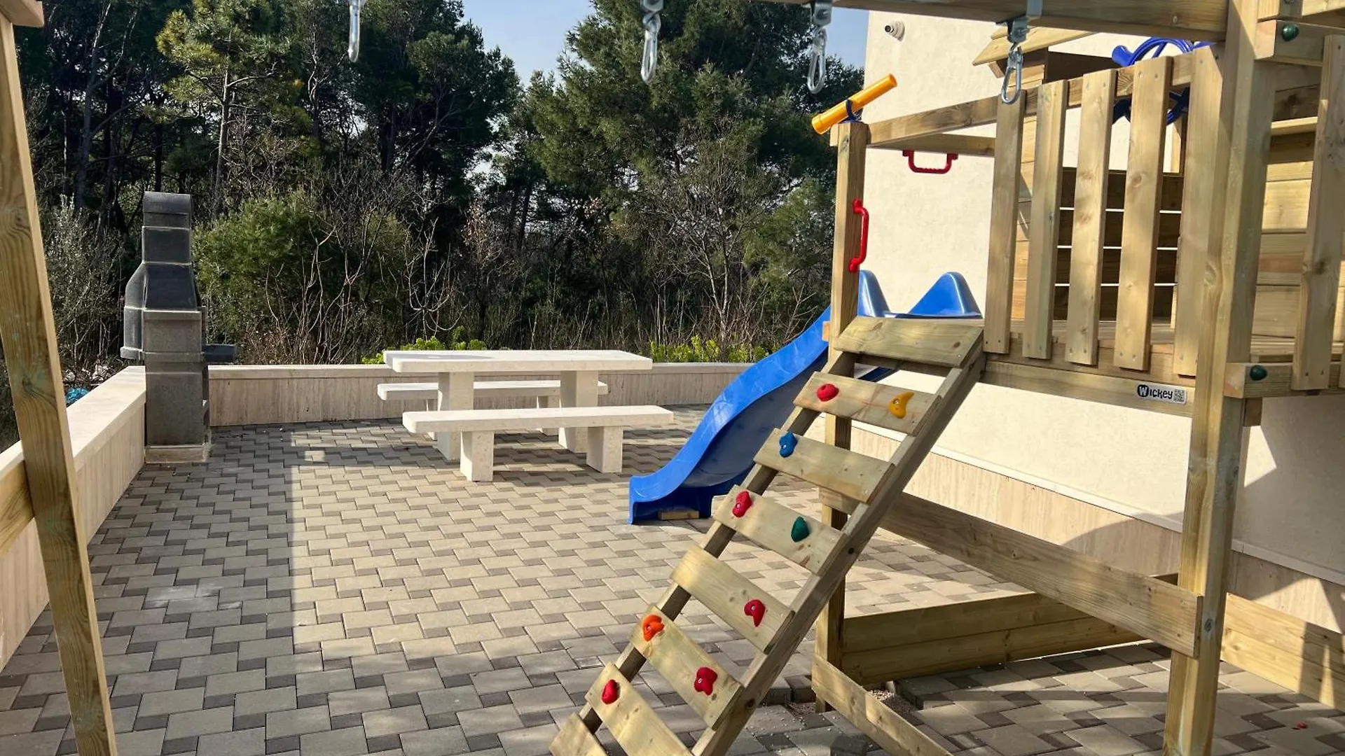 Apartmani Lux Starigrad Paklenica Croatia